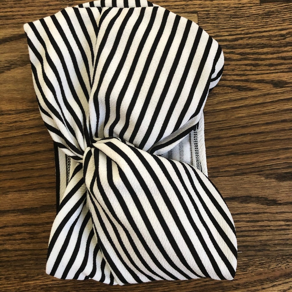 Matching black and white set! Super cute!